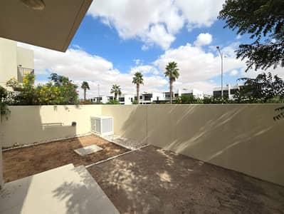 3 Camere Townhouse in Vendita a DAMAC Hills 2 (Akoya by DAMAC), Dubai - Villetta a schiera a DAMAC Hills 2 (Akoya by DAMAC)，Odora, 3 camere da letto, 1850000 AED - 14782710
