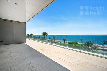 3 Bedroom Flat for Rent in Palm Jumeirah, Dubai - Branded Residence | Beach Access | Sea View