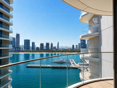 2 Bedroom Apartment for Rent in Dubai Harbour, Dubai - Stunning Beachfront Apartment|Private Beach Access