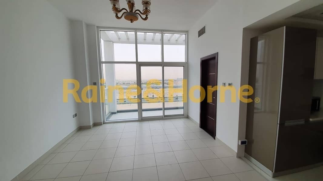 Best in Class | Spacious | Studio | White goods Best in Class | Spacious | Studio | White goods