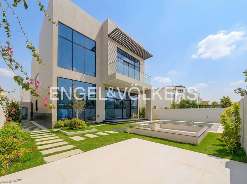 Motivated Seller | Multiple Options | Park Backing Motivated Seller | Multiple Options | Park Backing