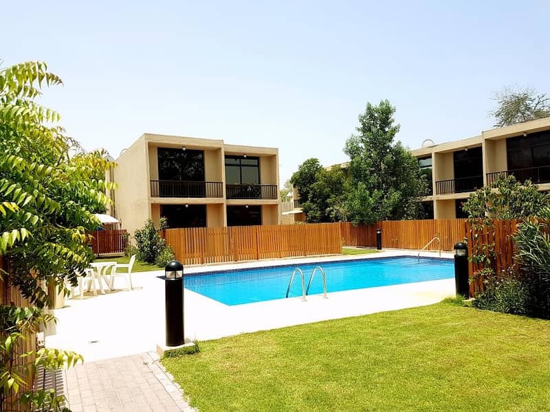 Renovated 3 Bedroom+Maid Villa with Communal Pool