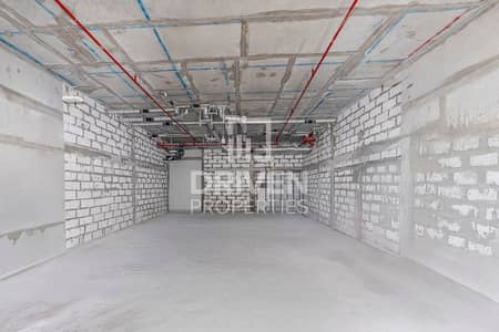 Shop for Rent in Deira, Dubai - Shell and Core Retail in The New Gold Souk DEP