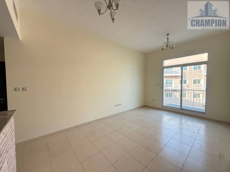 Flexible Cheques - Prime Location -Ready 2 Move - Lake Views - High Floor - Vibrant & Spacious