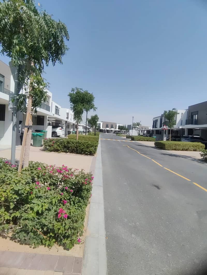 GREENVIEW 2, EMMAR DUBAI SOUTH A Nice 3 BEDROOMS with Hall G+1 VILLA with MAID Room available for RENT in RENT: 125K - Image 22
