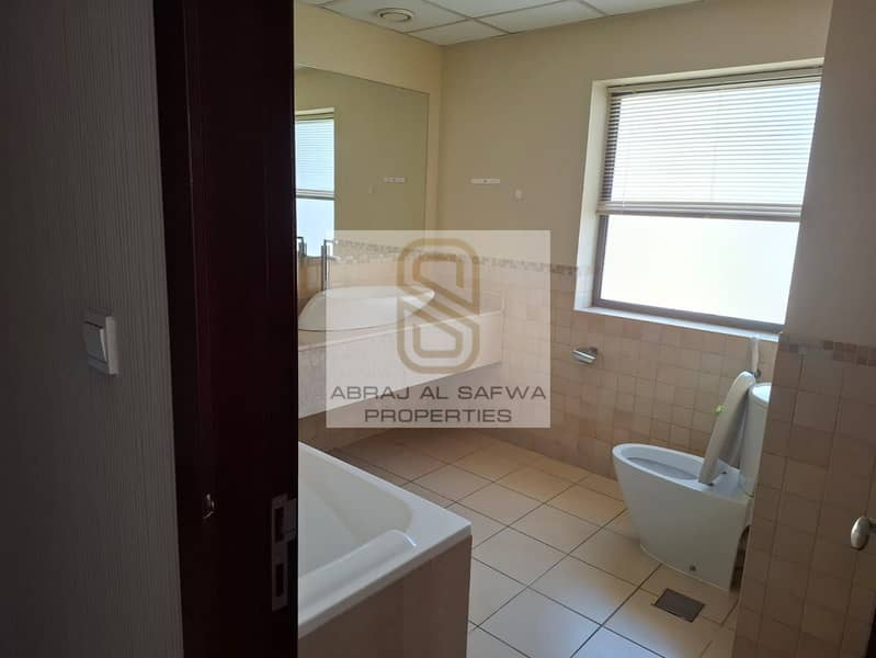 Luxury Spacious 3 BR + Maid Room, Full Marina View - Image 16