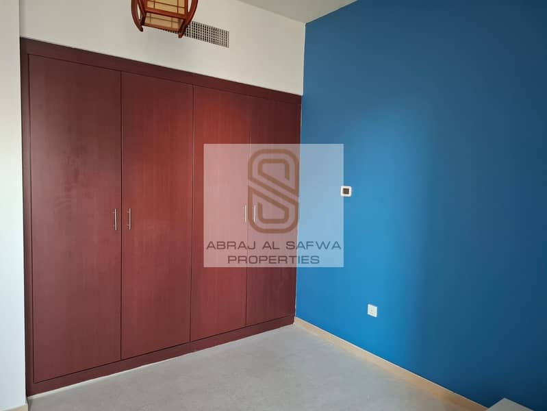 Luxury Spacious 3 BR + Maid Room, Full Marina View - Image 17