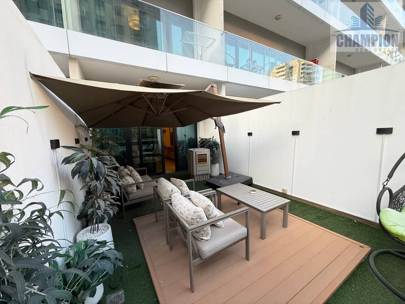Executive Designer Studio - Modern Upgraded - Ready To Move - With Bills Without Bills Available - Rare Layout With Extra Large Balcony - Image 17