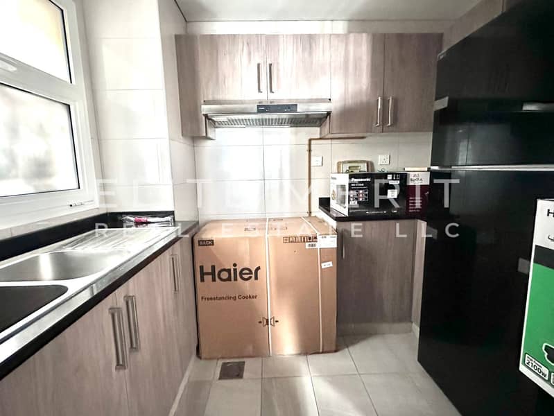 Furnished | Near Sheikh Zayed Road | Vacant - Image 10
