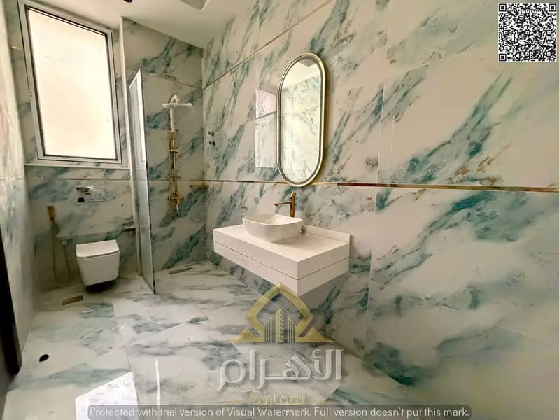 9 836927048-1066x800. webp