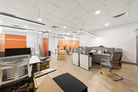 Office for Sale in Business Bay, Dubai - Furnished Office | Canal View | Near Metro