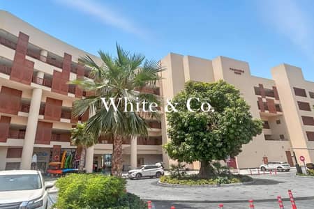 Studio for Rent in Palm Jumeirah, Dubai - Vacant now| Fully Furnished |Sea Views