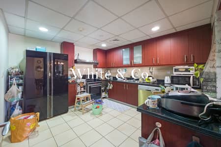 3 Bedroom Flat for Sale in Jumeirah Beach Residence (JBR), Dubai - 3BR + Maid | Partial Marina Views | VOT 3 Bedroom Flat for Sale in Jumeirah Beach Residence (JBR), Dubai - 3BR + Maid | Partial Marina Views | VOT