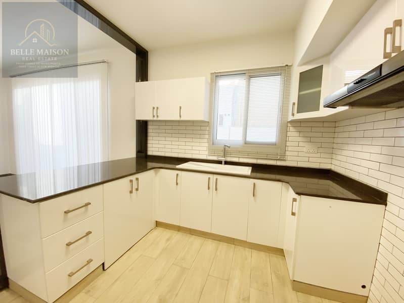 9 K42_3BR_Maid_Int_8. JPG
