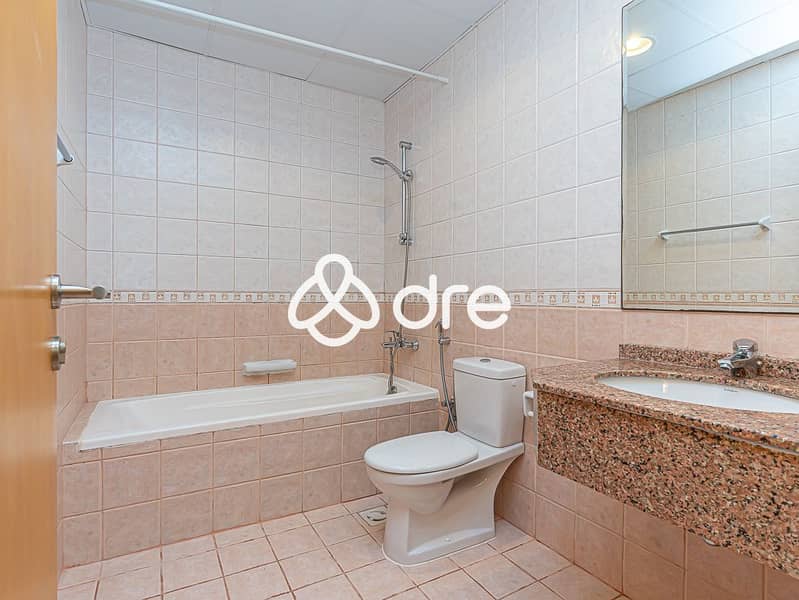 17 DRE01801. JPG