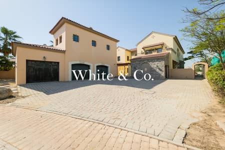 6 Bedroom Villa for Sale in Jumeirah Golf Estates, Dubai - Renovation Chance | Golf View | Basement