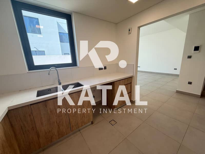 13 Villa for rent in Yas Island 1. jpeg
