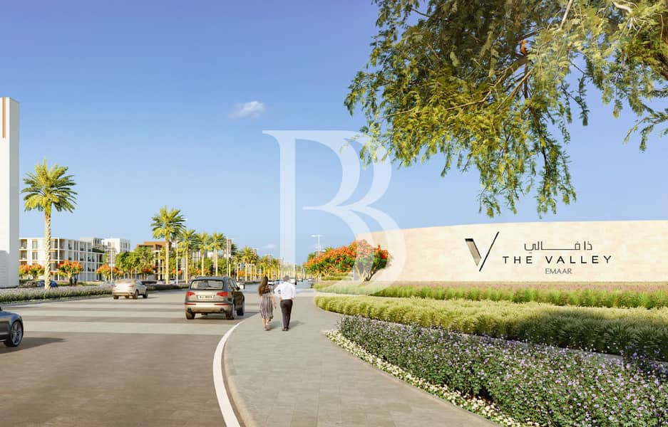 8 LILLIA_TV_BROCHURE_page-0003. jpg