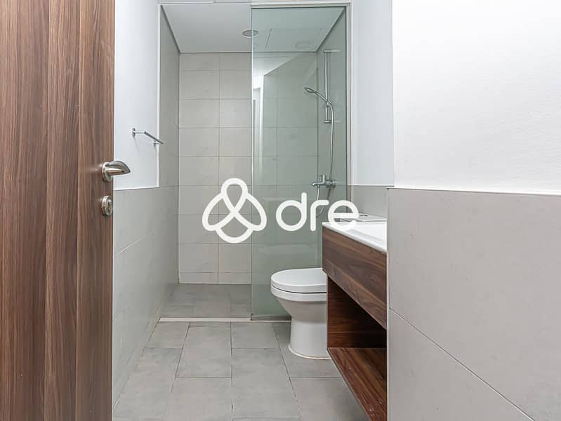 11 DRE01589. JPG