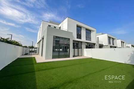 4 Schlafzimmer Villa zum zum Verkauf in Al Furjan, Dubai - Villa in Al Furjan,Murooj Al Furjan, 4 schlafzimmer, 6500000 AED - 15161992 4 Schlafzimmer Villa zum zum Verkauf in Al Furjan, Dubai - Villa in Al Furjan,Murooj Al Furjan, 4 schlafzimmer, 6500000 AED - 15161992