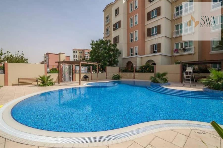 10 SWIMMING POOL. jpg