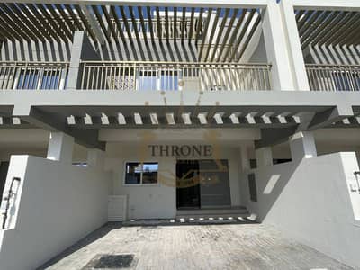 4 habitaciones Townhouse para en Alquiler en DAMAC Hills 2 (Akoya by DAMAC), Dubai - Casa adosada en DAMAC Hills 2 (Akoya by DAMAC)，Camelia, 4 dormitorios, 115000 AED - 15162230