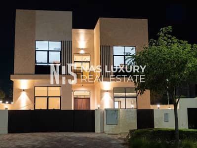 5 Bedroom Villa for Rent in Yas Island, Abu Dhabi - Luxury Single-Row Villa | Maid’s room | Ready to move in