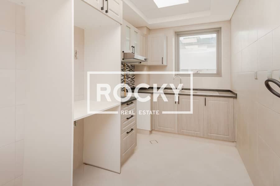 4 Rocky Real Estate - Satwa - Al Fahad 7 - Apartments (4 of 17). jpg