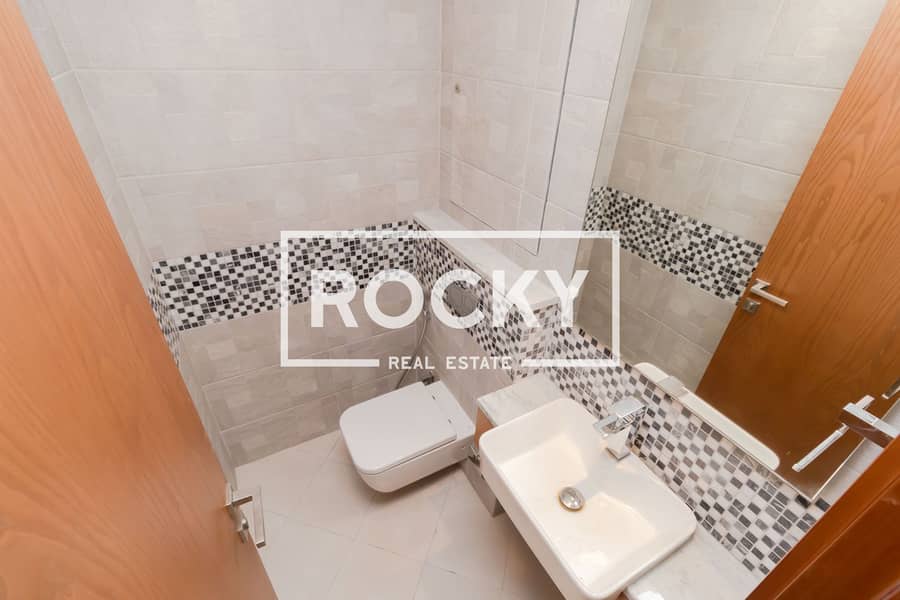 12 Rocky Real Estate - Satwa - Al Fahad 7 - Apartments (3 of 17). jpg