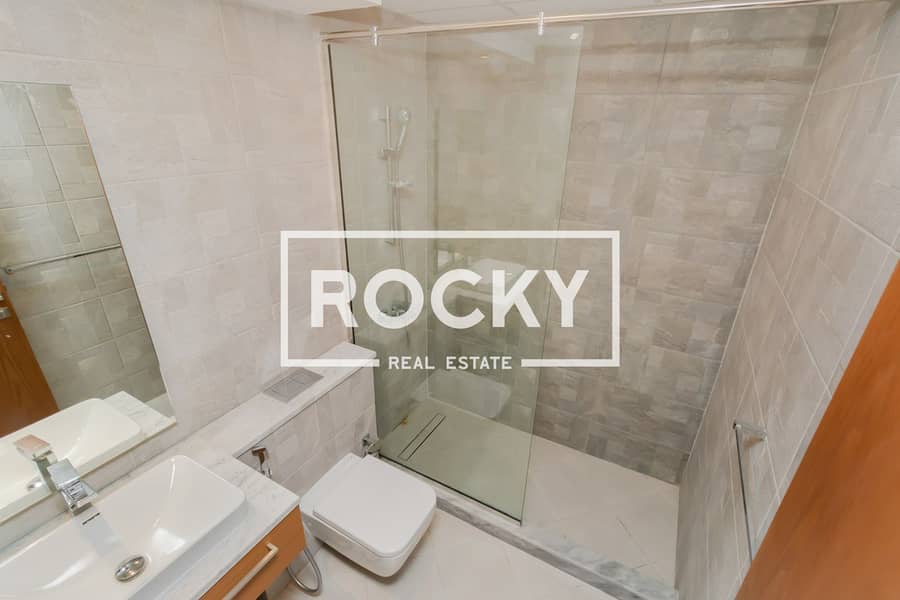 13 Rocky Real Estate - Satwa - Al Fahad 7 - Apartments (12 of 17). jpg