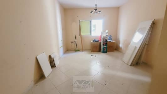 شقة 1 غرفة نوم للايجار في بوطينة، الشارقة - IMG-20260512-WA0005(1). jpg شقة 1 غرفة نوم للايجار في بوطينة، الشارقة - IMG-20260512-WA0005(1). jpg