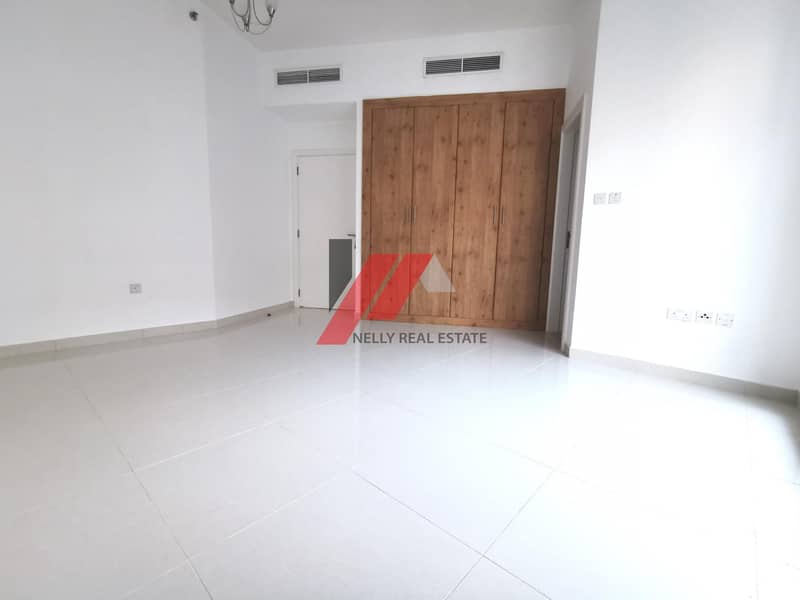 12 Chiller free 2bhk flat with open view near Mall of Emirates in 86k