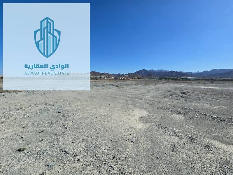 Residential land for sale in Al Hooshi area, Sharjah, on Maliha Road - Image 8