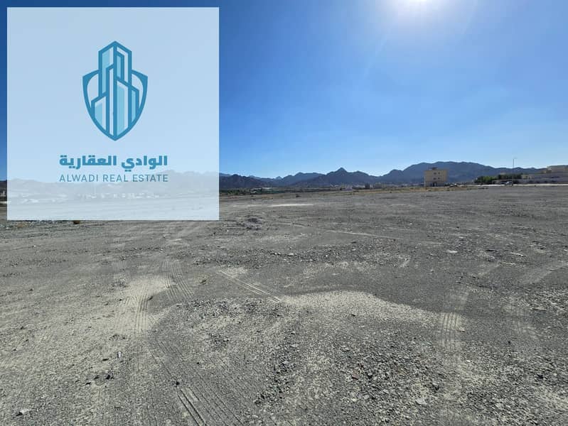 Residential land for sale in Al Hooshi area, Sharjah, on Maliha Road - Image 9