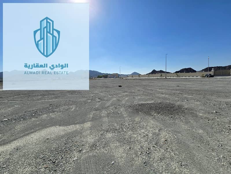 Residential land for sale in Al Hooshi area, Sharjah, on Maliha Road - Image 10