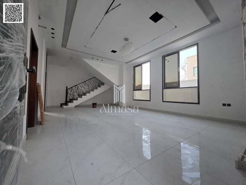 4 6eca535d-4a2a-47c3-b64c-33385d2cad4c. jpg