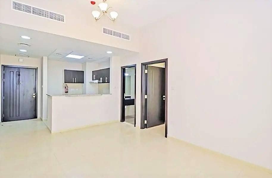 Lavish Layout - Pay Less To Get Best 3 Bed Room Ready To Move In Lavish Layout - Pay Less To Get Best 3 Bed Room Ready To Move In