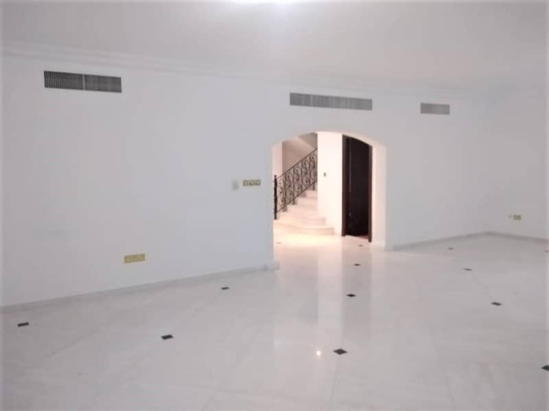 Stunning 4 Bed + Maids Room. Clean & Bright Building Stunning 4 Bed + Maids Room. Clean & Bright Building
