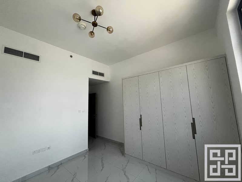 7 07 - Master Bedroom (Alternate Angle). JPG