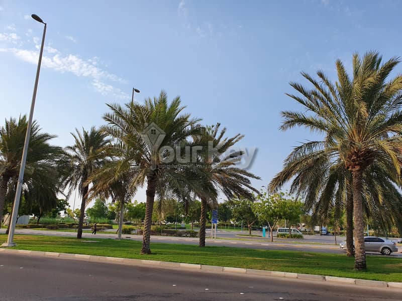 Calm with Scenic View of Corniche with Balcony Calm with Scenic View of Corniche with Balcony