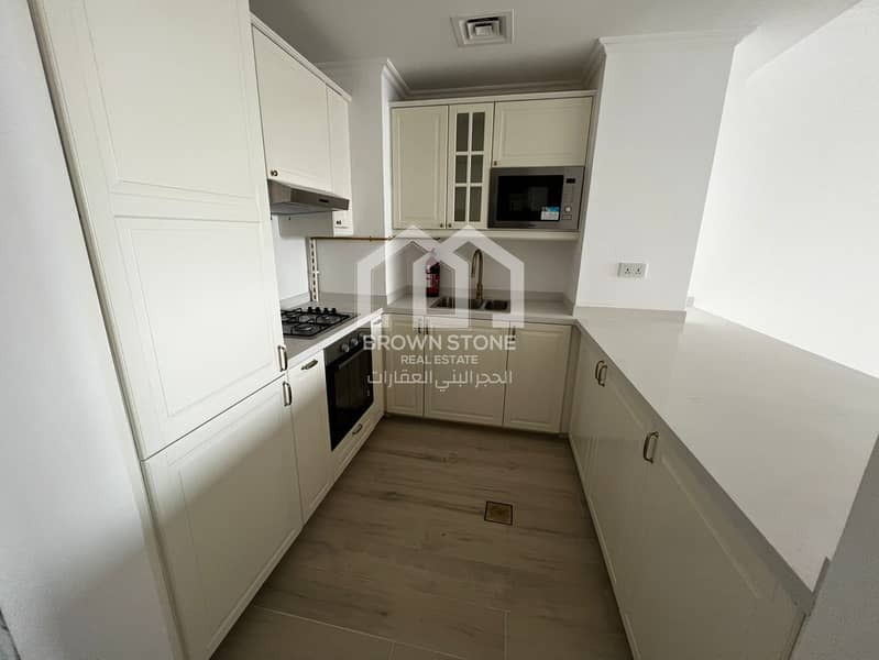 Brand New | Pool View | Ready to move - Image 2