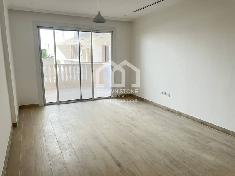 Brand New | Pool View | Ready to move - Image 3