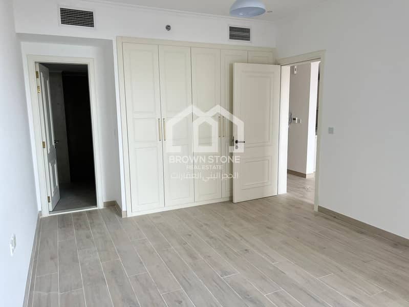 Brand New | Pool View | Ready to move - Image 7