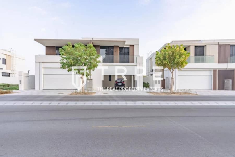 Fully Furnished | Burj and Lagoon Views | Modern - Image 17
