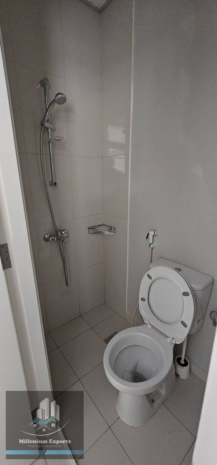 10 a569c72e-2f70-4839-999d-4f762bd3daa3. jpg