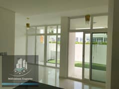 LUXURY SPACIOUS 3BEDROOMS FOR RENT READY TO MOVE CORNER UNIT