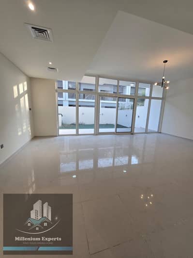 4 Schlafzimmer Villa zum zur Miete in DAMAC Hills 2 (Akoya by DAMAC), Dubai - WhatsApp Image 2026-04-29 at 10.32. 37 PM (1). jpeg 4 Schlafzimmer Villa zum zur Miete in DAMAC Hills 2 (Akoya by DAMAC), Dubai - WhatsApp Image 2026-04-29 at 10.32. 37 PM (1). jpeg