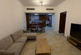 شقة في ساحة وستن 2،ساحة وستن،موتور سيتي 1 غرفة 108000 درهم - 13364679