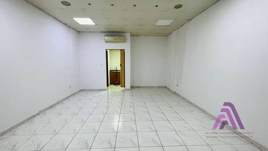 Shop zum zur Miete in International City, Dubai - WhatsApp Image 2022-11-24 at 6.07. 18 PM. jpeg Shop zum zur Miete in International City, Dubai - WhatsApp Image 2022-11-24 at 6.07. 18 PM. jpeg