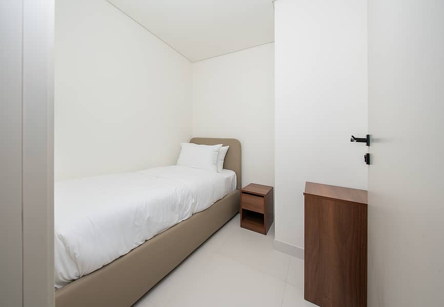 32 APT1303MARINAVISTATOWER25. png